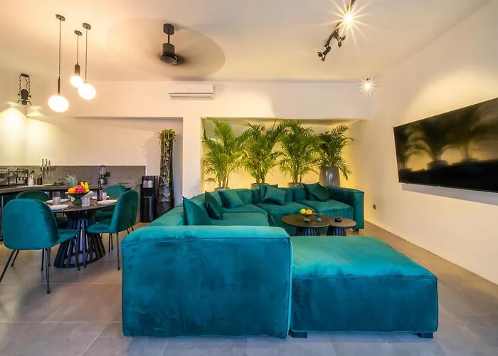 2br Magic Vision With Private Pool, Jacuzzi, Sauna & Ricefield View チャングー